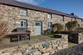  The Hay Barn - Llyn Peninsula  Невин